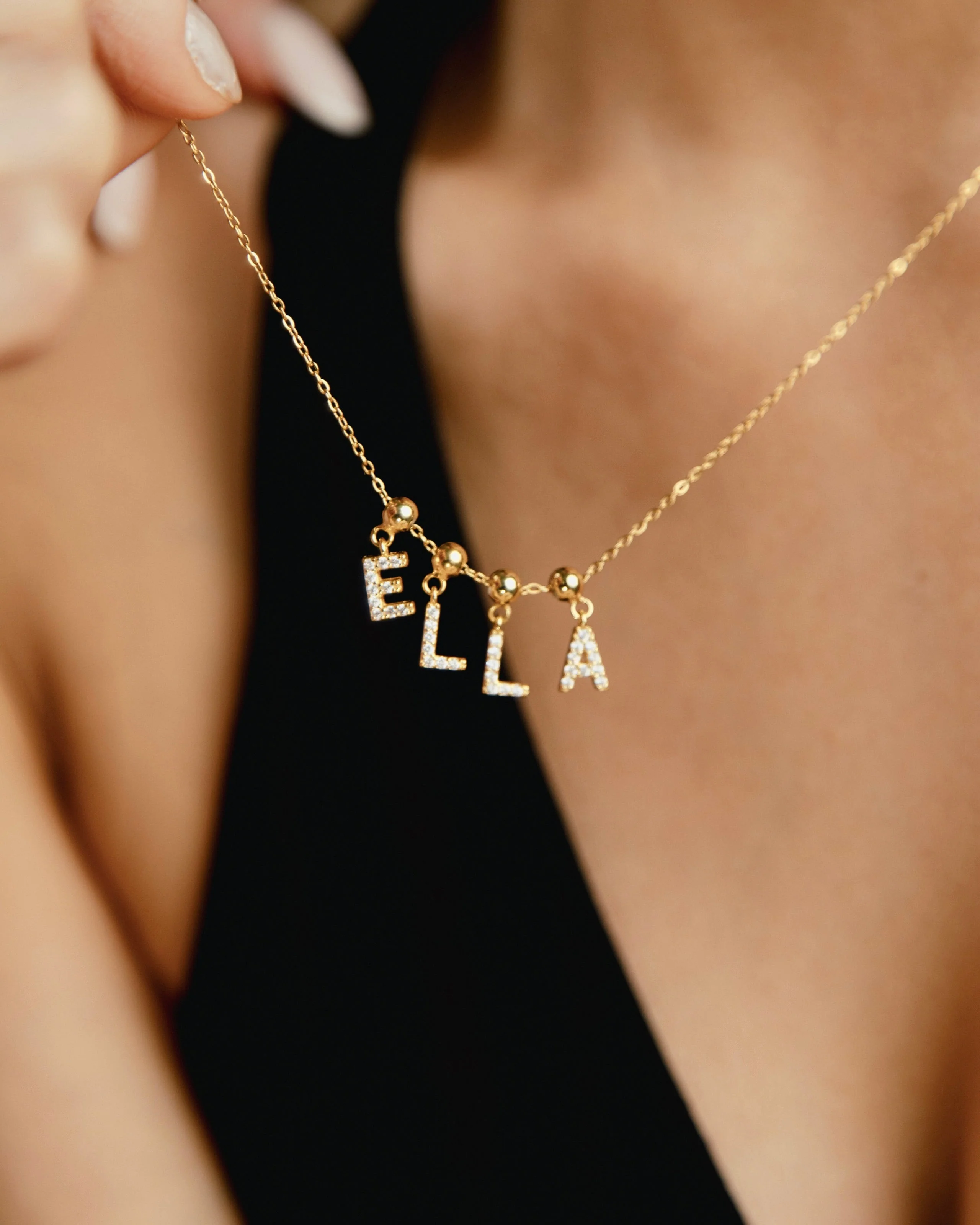 E Diamond Initial Charm Gold - Image 4