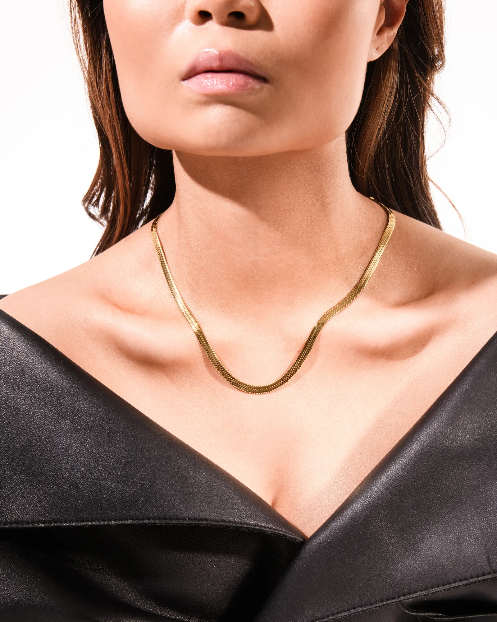 Bold Herringbone Necklace Gold - Image 5