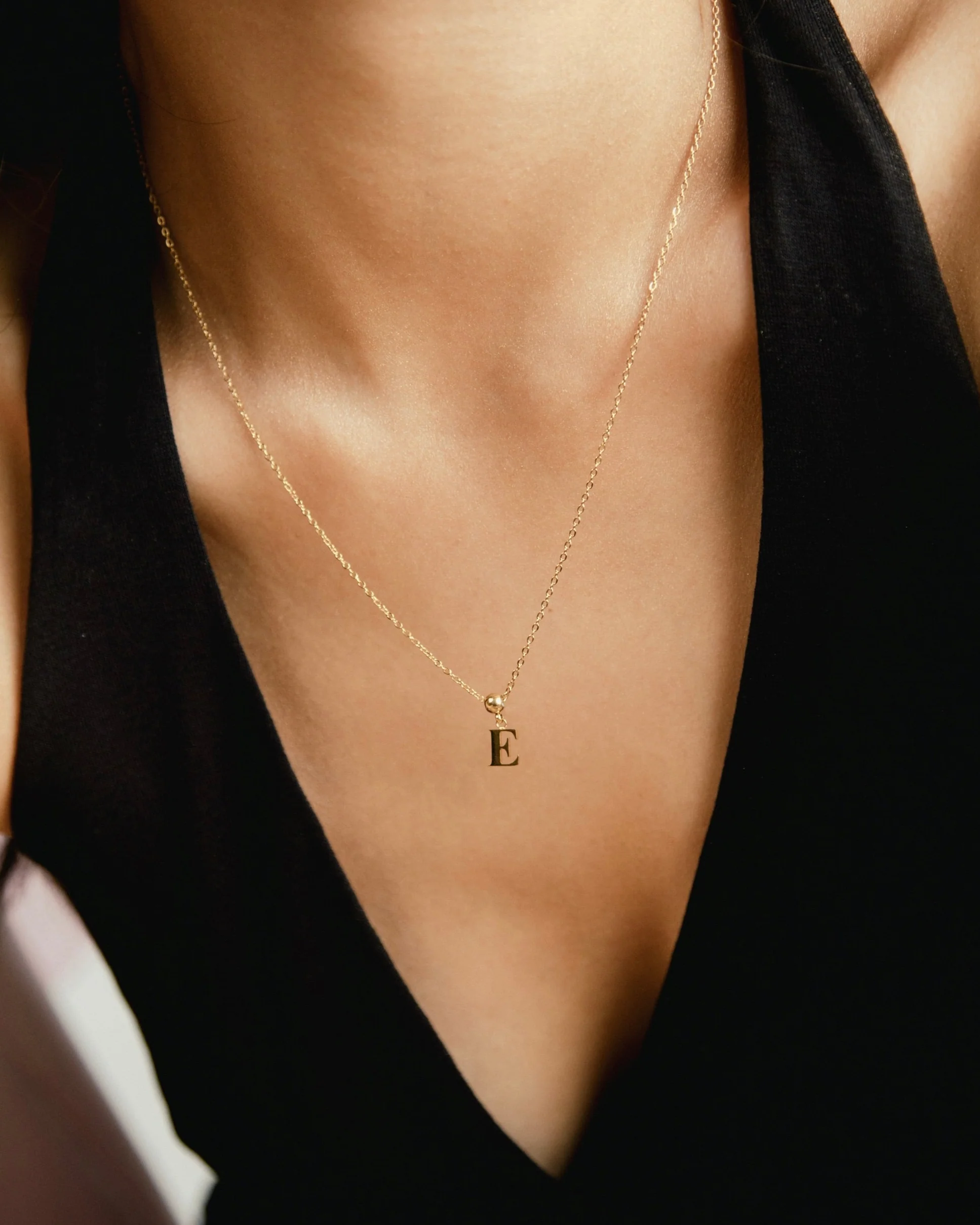 E Classic Initial Charm Gold - Image 5