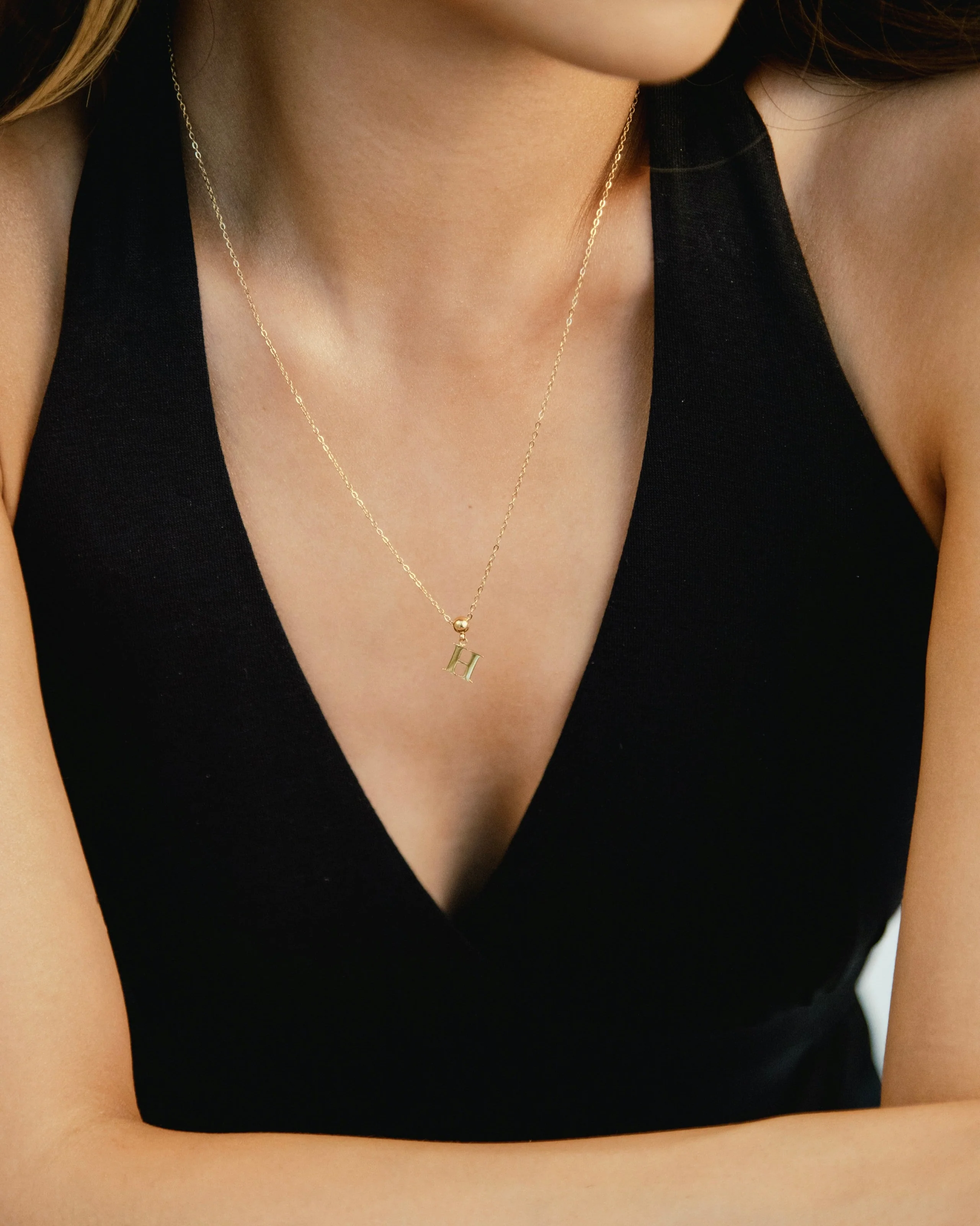 H Classic Initial Charm Gold - Image 7