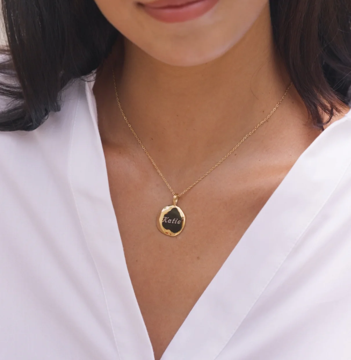 Maya Circle Pendant Necklace in Gold - Image 5