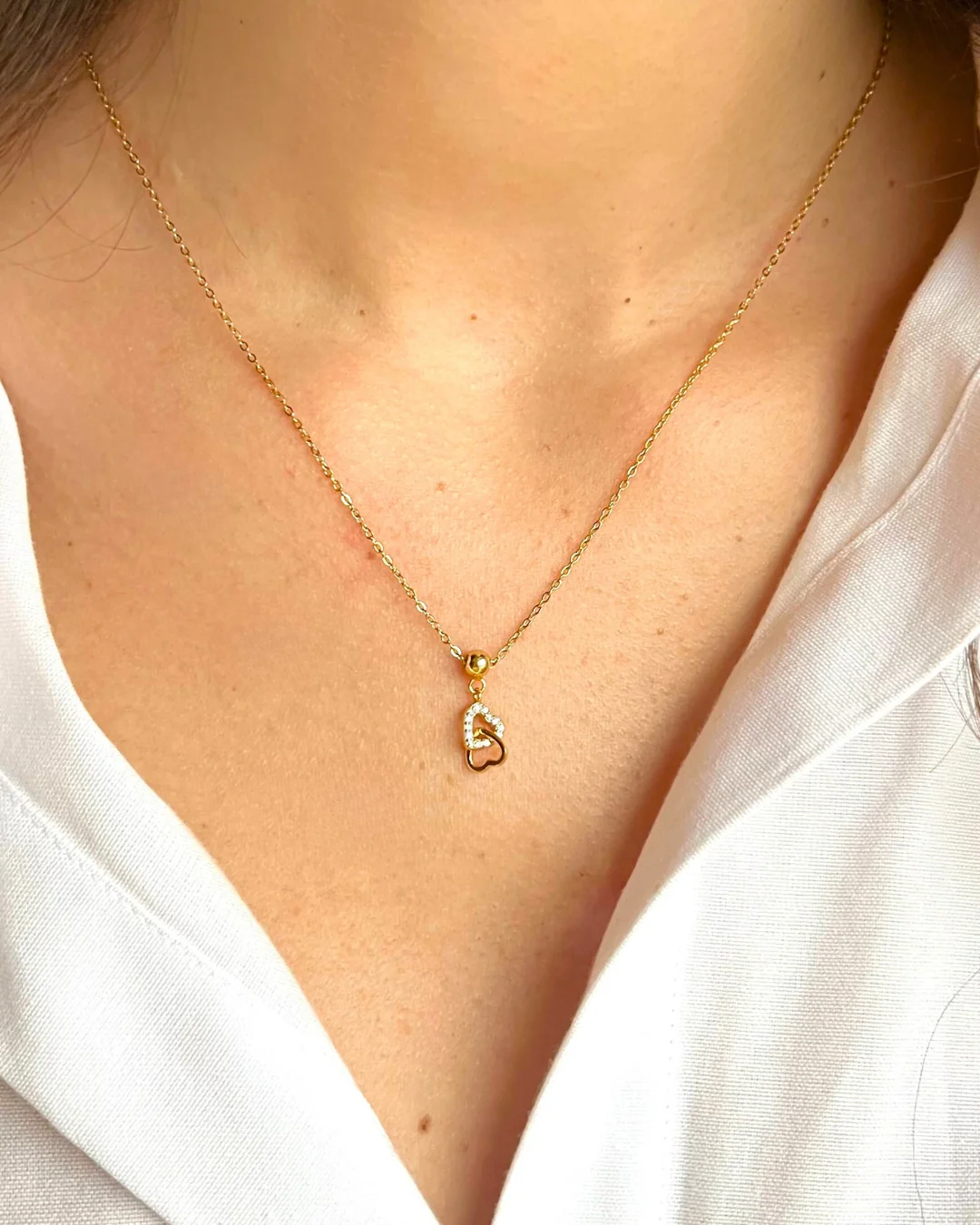 Mi Amor Interlocking Charm Necklace & Alma Studs Set Gold - Image 5