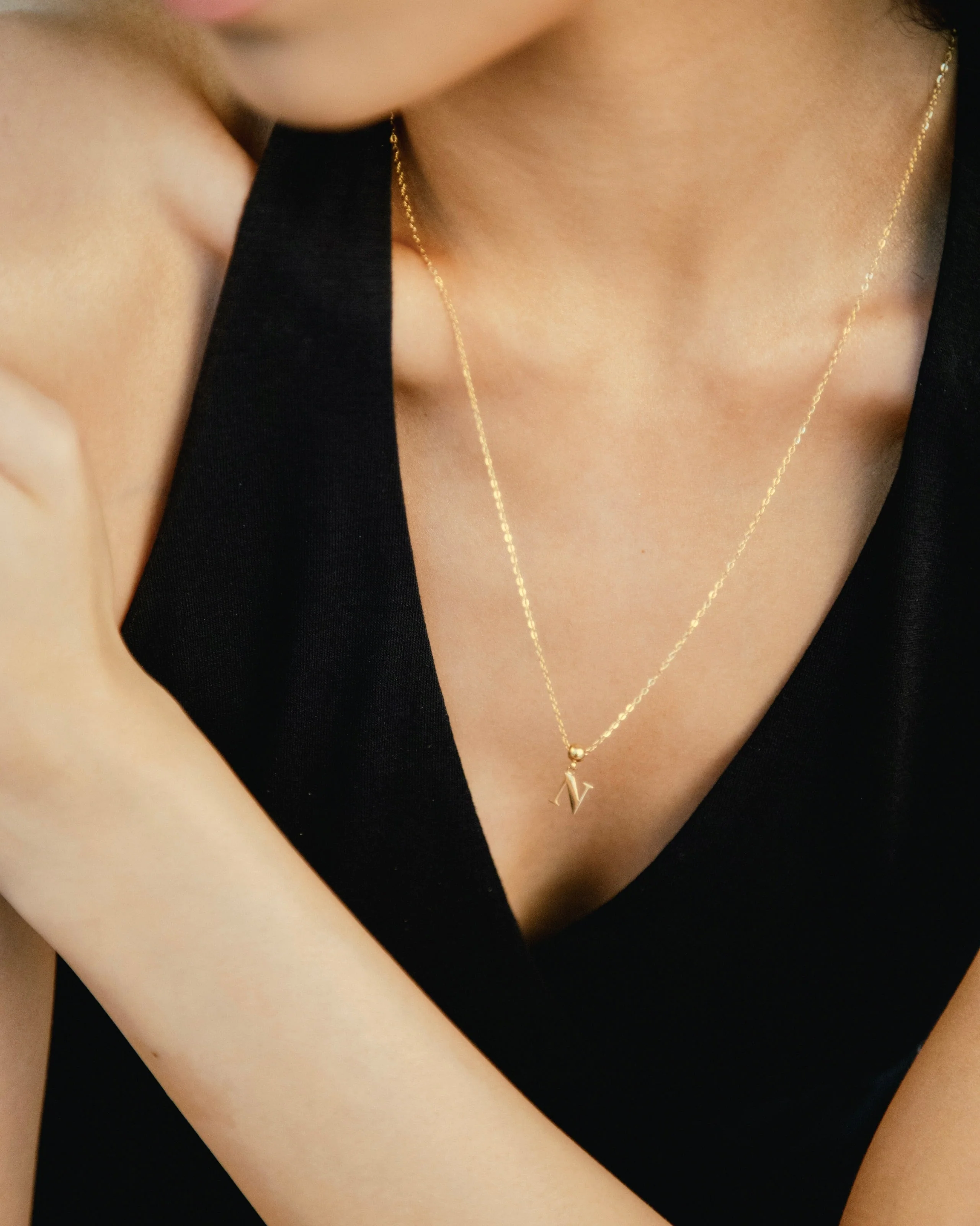 N Classic Initial Charm Gold - Image 2