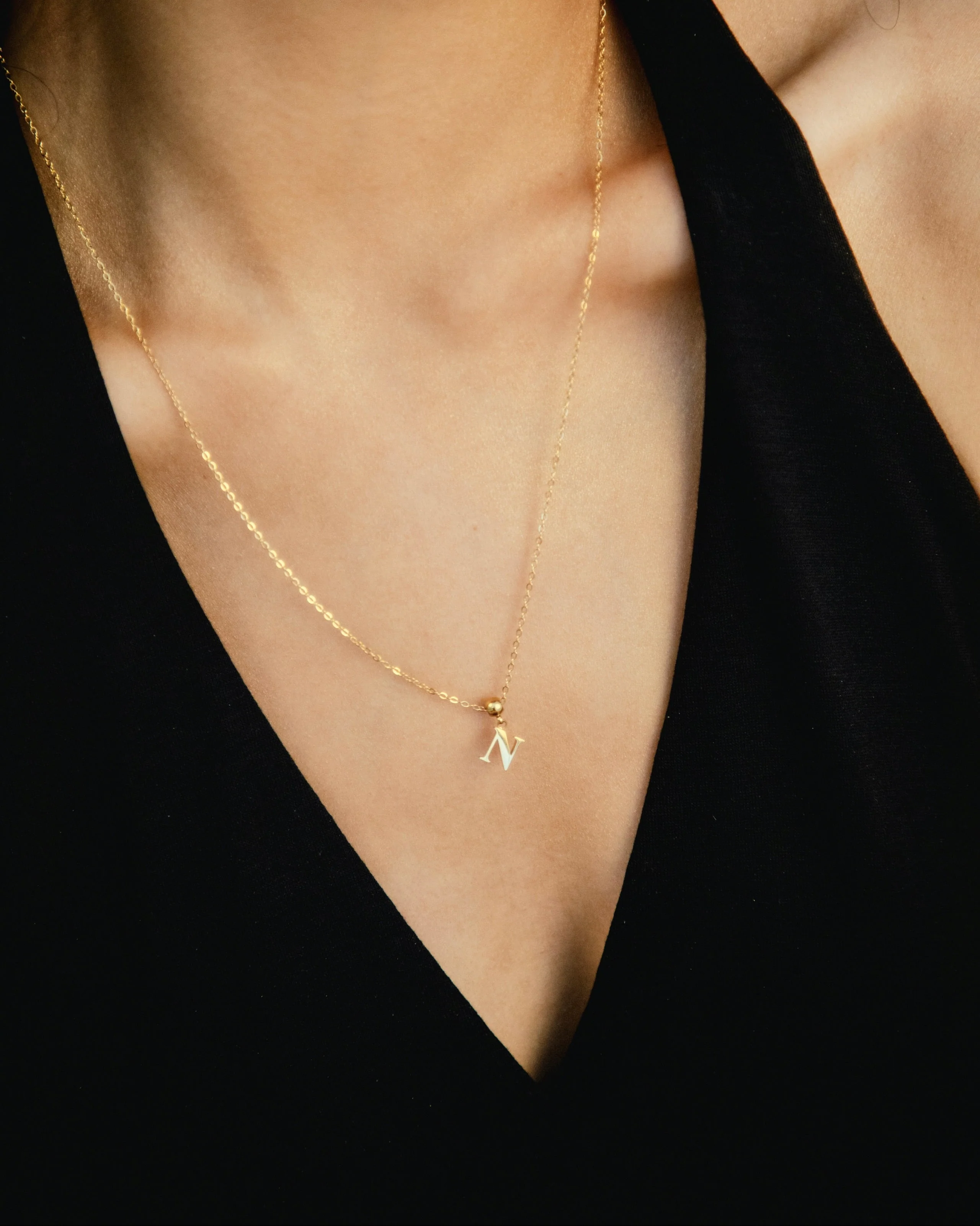 N Classic Initial Charm Gold - Image 3