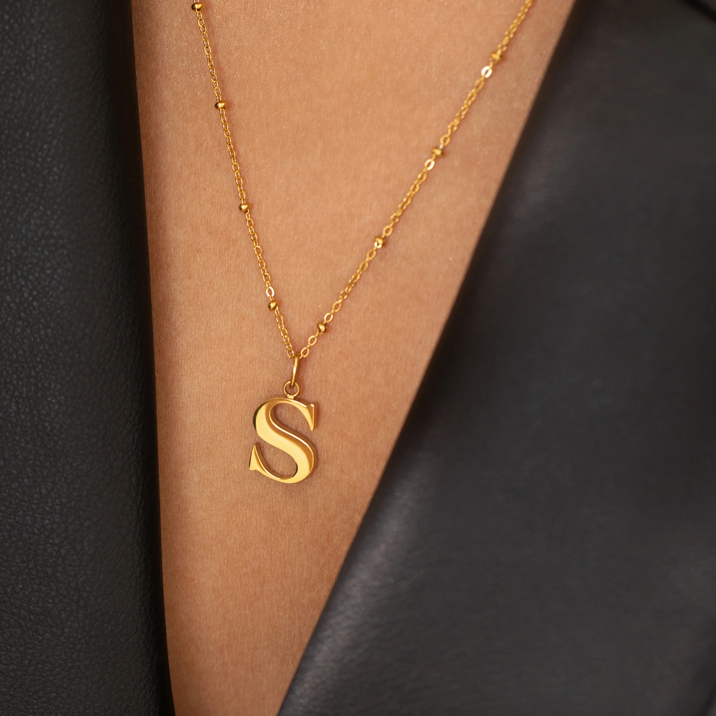 N Initial Pendant Necklace Gold - Image 2