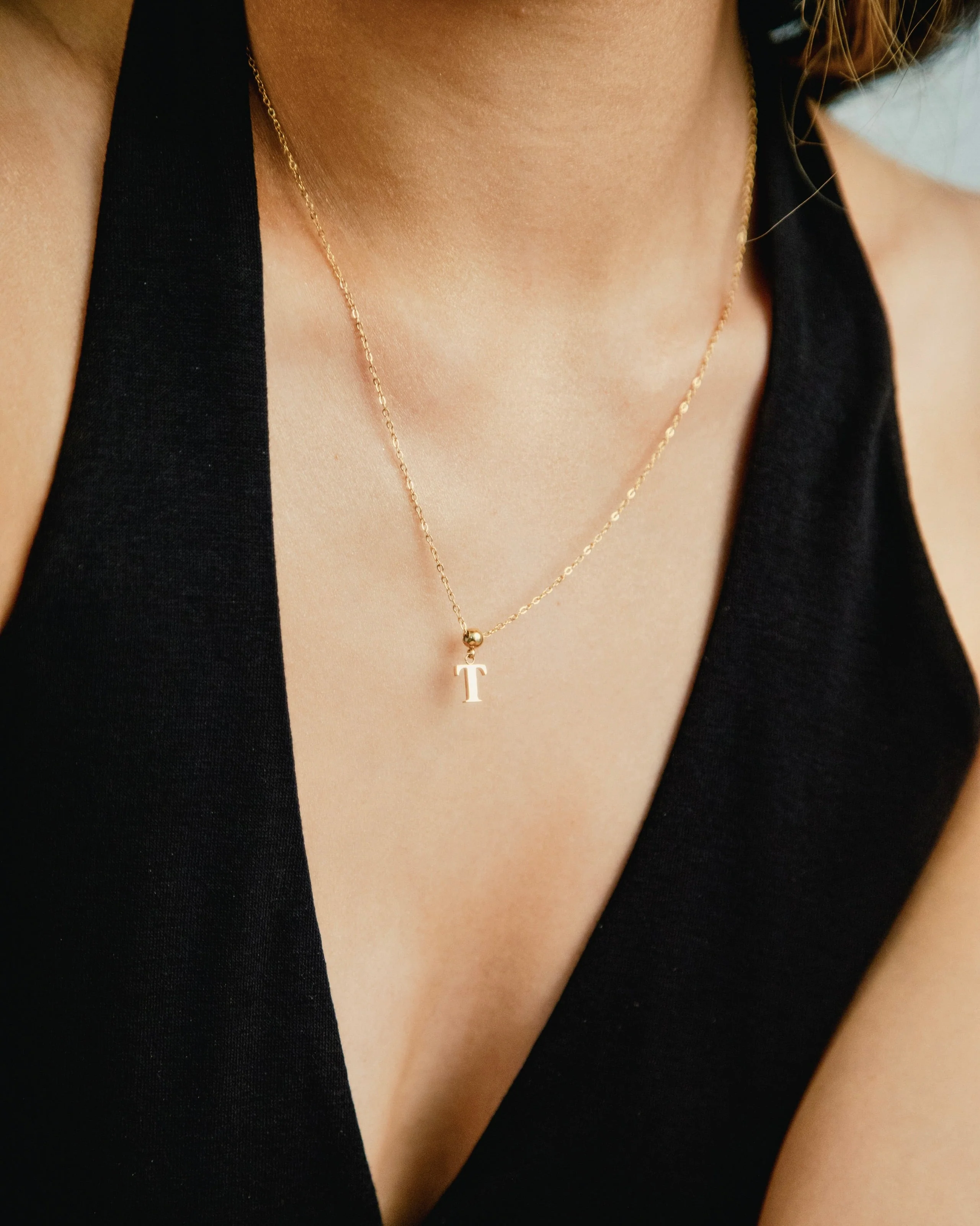 T Classic Initial Charm Gold - Image 2