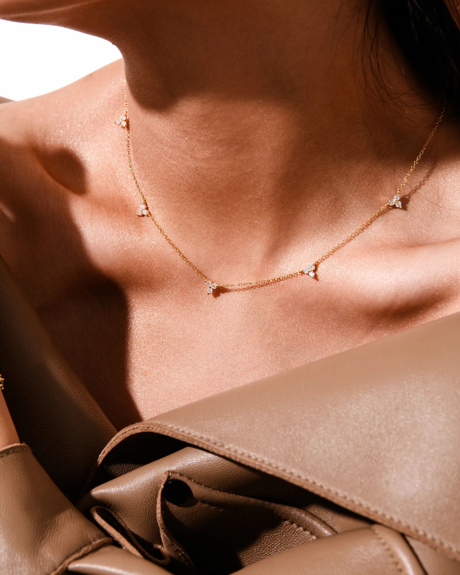 Trinity Infinity Necklace Gold - Image 3